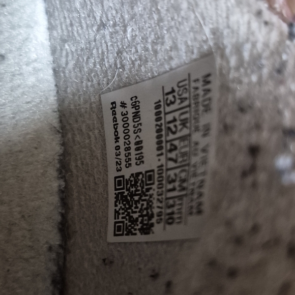 Reebok Men's Light Gray Sneakers - Picture 5 of 5